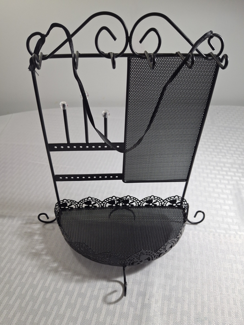 NWOT Claire's Black Metal Jewelry Organizer Stand with Decorative Tray